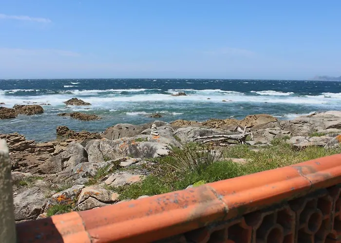 A Pie De Mar En * Baiona